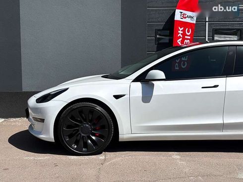 Tesla Model 3 2023 - фото 4