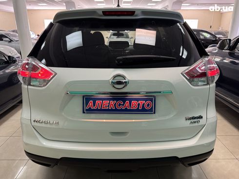 Nissan Rogue 2016 белый - фото 13