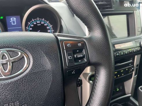 Toyota Land Cruiser Prado 2012 - фото 26