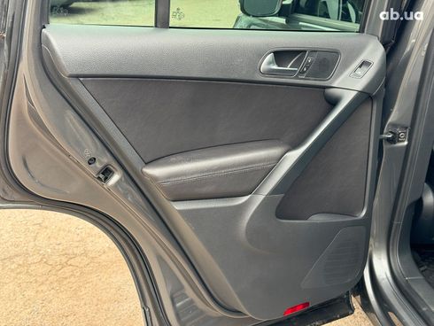 Volkswagen Tiguan 2015 серый - фото 31