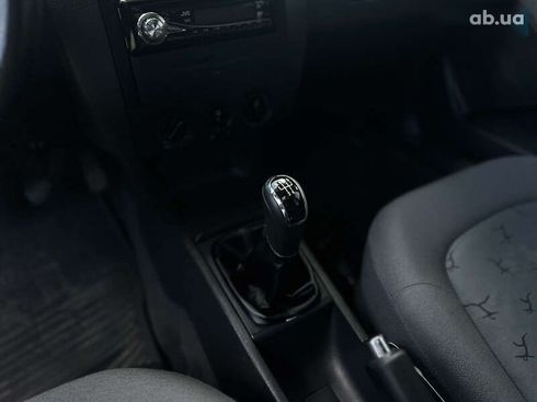 Skoda Fabia 2002 - фото 29