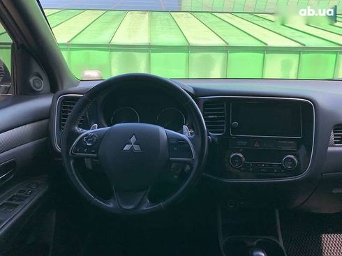 Mitsubishi Outlander 2012 - фото 14