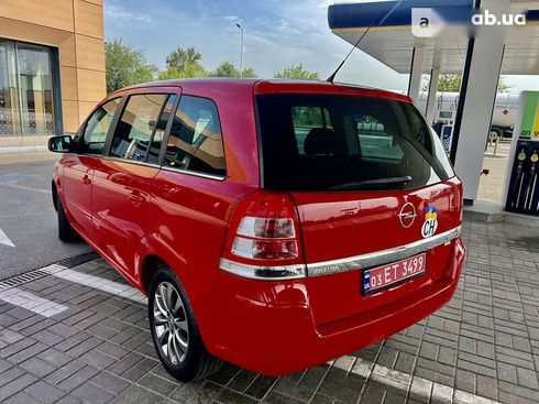 Opel Zafira 2011 - фото 6