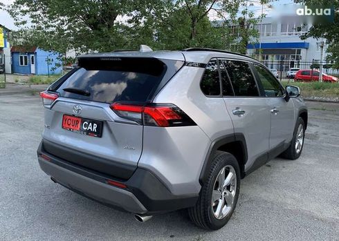 Toyota RAV4 2019 - фото 30