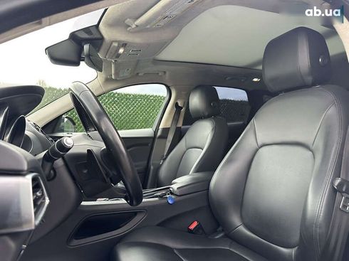 Jaguar F-Pace 2018 - фото 8