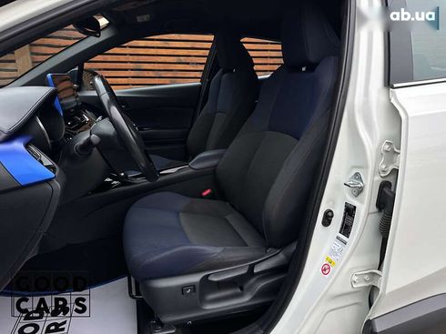 Toyota C-HR 2018 - фото 23