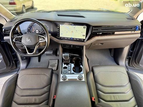 Volkswagen Touareg 2020 - фото 28