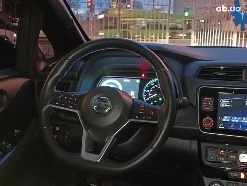 Nissan Leaf 2020 черный - фото 13