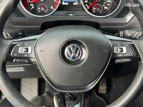 Volkswagen Tiguan 2020 серый - фото 27