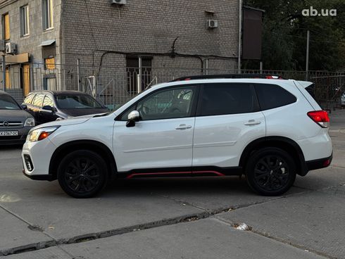 Subaru Forester 2020 белый - фото 3