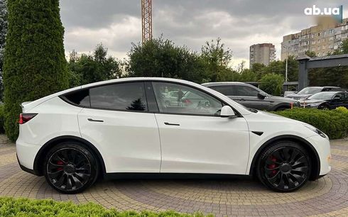 Tesla Model Y 2022 - фото 8