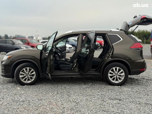 Nissan Rogue 2017 зеленый - фото 34