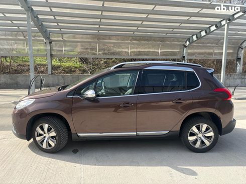 Peugeot 2008 2015 коричневый - фото 2