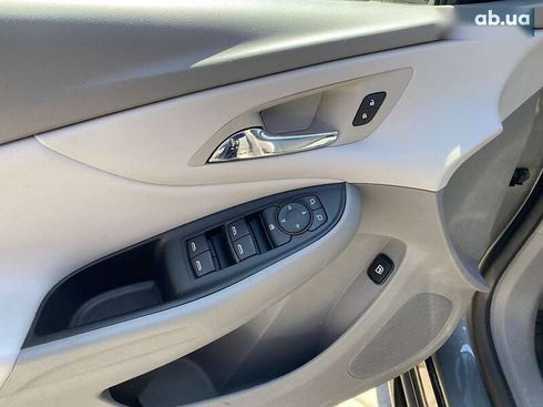 Chevrolet Volt 2016 - фото 12