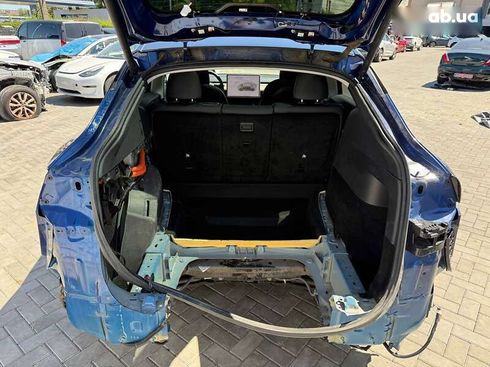 Tesla Model Y 2021 - фото 16