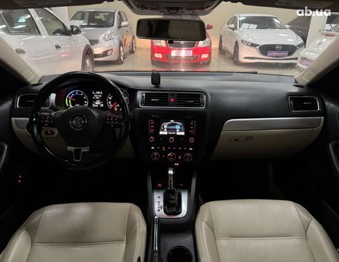 Volkswagen Jetta 2013 синий - фото 6