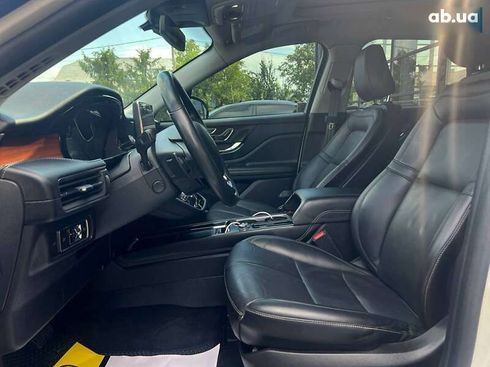 Lincoln Corsair 2022 - фото 12