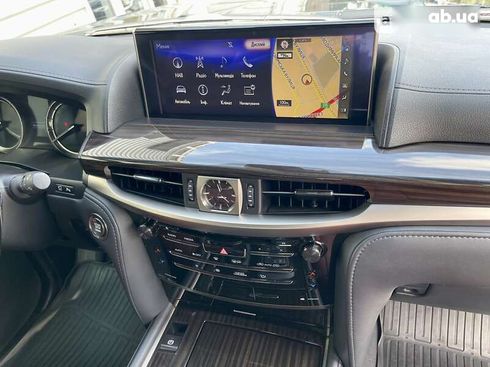 Lexus LX 2018 - фото 18