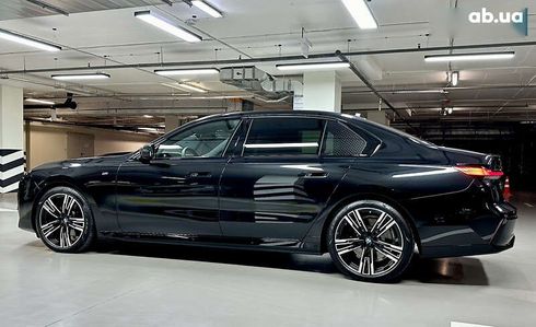 BMW 7 серия 2023 - фото 26