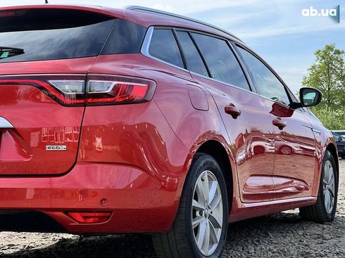 Renault Megane 2017 - фото 13