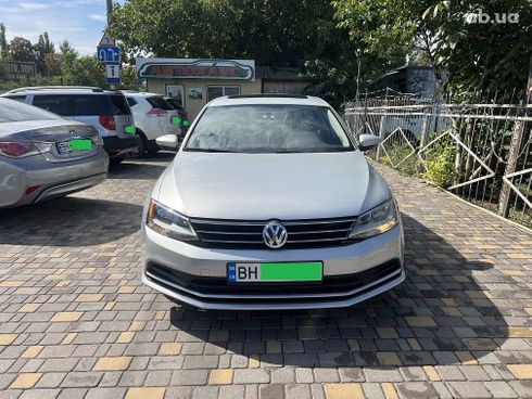 Volkswagen Jetta 2014 серебристый - фото 18