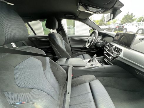 BMW 5 серия 2022 - фото 13