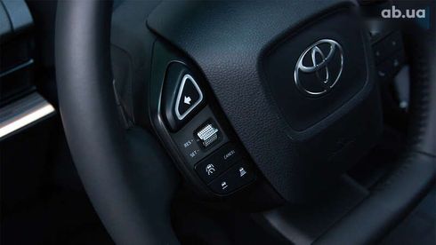 Toyota bZ 2023 - фото 18