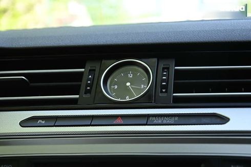 Volkswagen Passat 2017 - фото 29