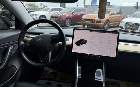 Tesla Model 3 2020 - фото 10