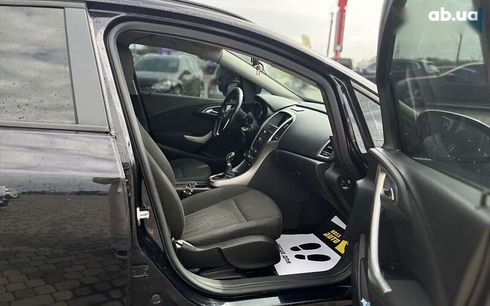 Opel Astra 2011 - фото 22