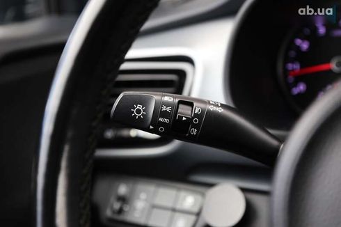 Kia Stonic 2020 - фото 25
