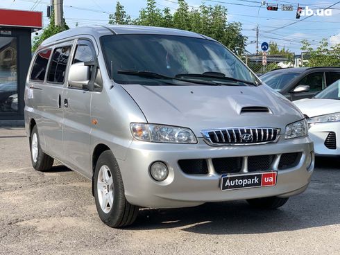 Hyundai H 1 2006 серый - фото 3