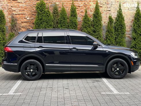 Volkswagen Tiguan 2018 черный - фото 8