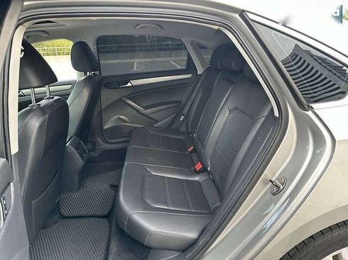 Volkswagen Passat 2014 - фото 18
