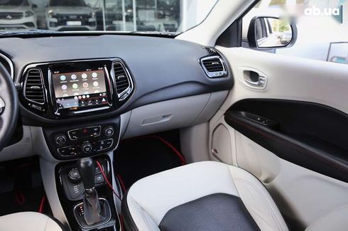 Jeep Compass 2017 - фото 15