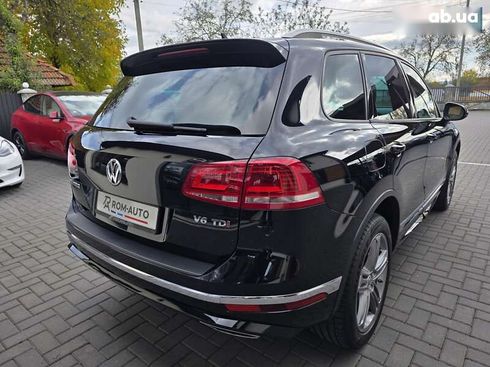 Volkswagen Touareg 2017 - фото 18