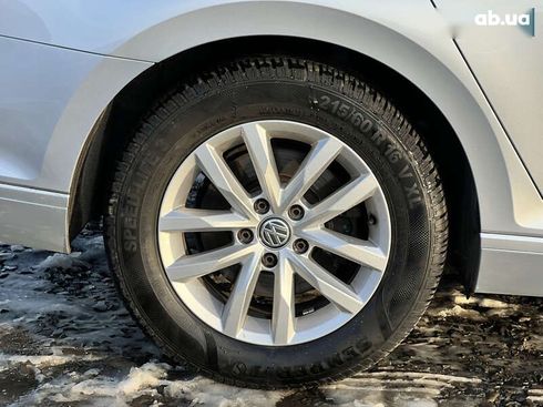 Volkswagen Passat 2019 - фото 19