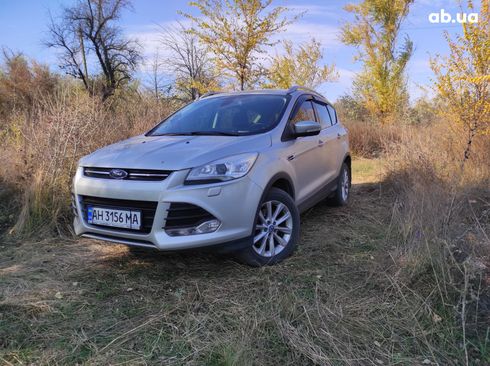 Ford Kuga 2015 серебристый - фото 2