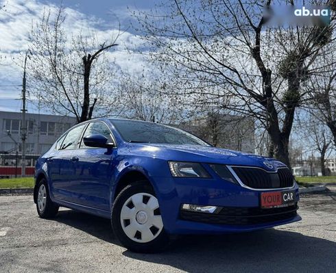 Skoda Octavia 2020 - фото 10