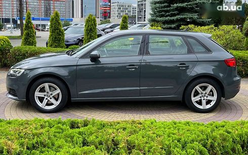 Audi A3 2019 - фото 4