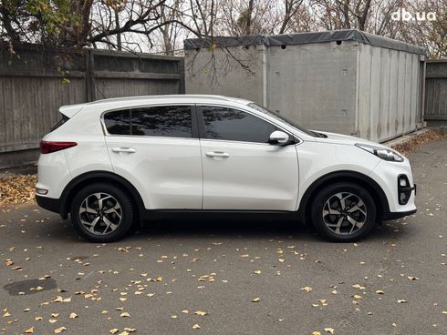 Kia Sportage 2018 белый - фото 4