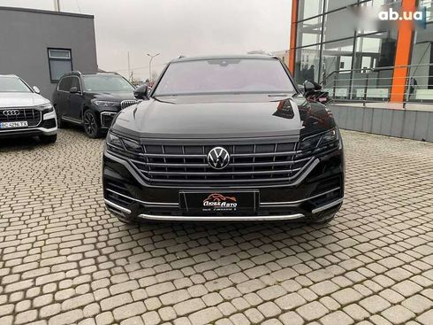 Volkswagen Touareg 2023 - фото 2