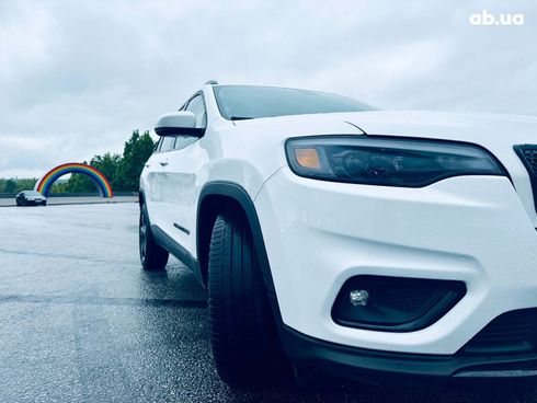 Jeep Cherokee 2019 белый - фото 12