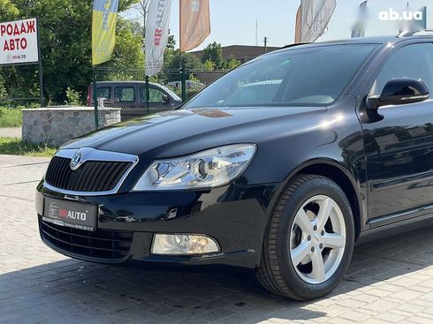 Skoda Octavia 2010 - фото 4