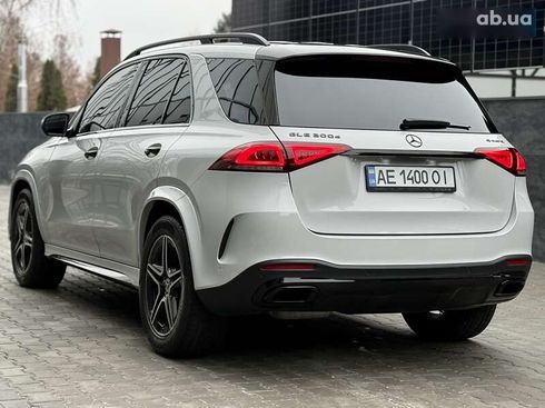 Mercedes-Benz GLE-Class 2021 - фото 16