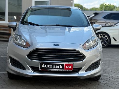 Ford Fiesta 2019 серый - фото 2