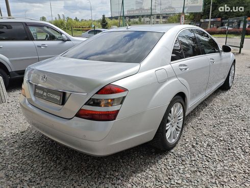 Mercedes-Benz S-Класс 2008 серебристый - фото 6