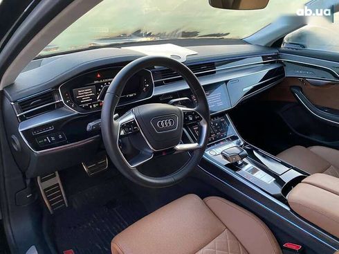 Audi S8 2019 - фото 10