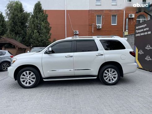 Toyota Sequoia 2018 - фото 17