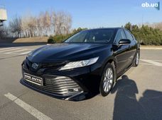 Продаж вживаних Toyota Camry 2019 року - купити на Автобазарі